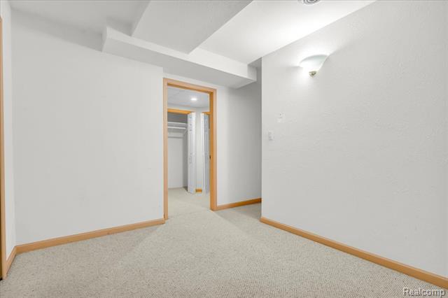 Builiding view fifty two for 1781 Westridge, Rochester, MI. 48306