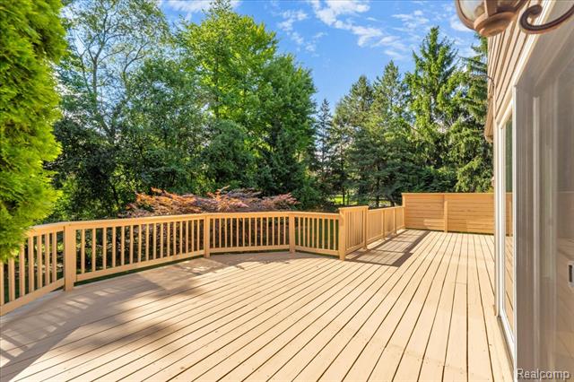 Builiding view seven for 1781 Westridge, Rochester, MI. 48306