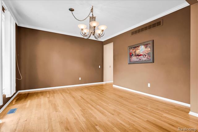 Builiding view sixteen for 1781 Westridge, Rochester, MI. 48306