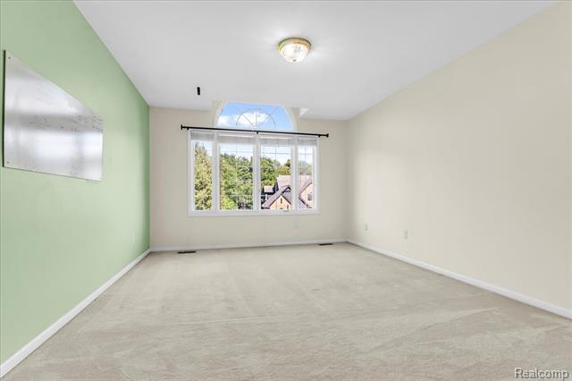 Builiding view thirty five for 1781 Westridge, Rochester, MI. 48306