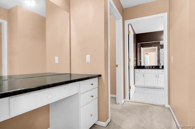 Builiding view thirty for 1781 Westridge, Rochester, MI. 48306