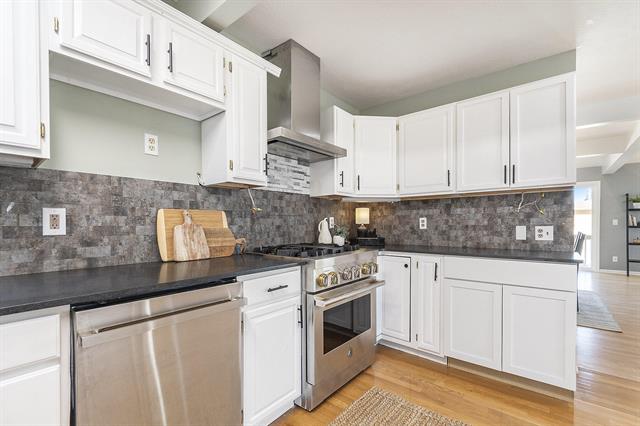 Builiding view ten for 28850 Fairlane, Dowagiac, MI. 49047