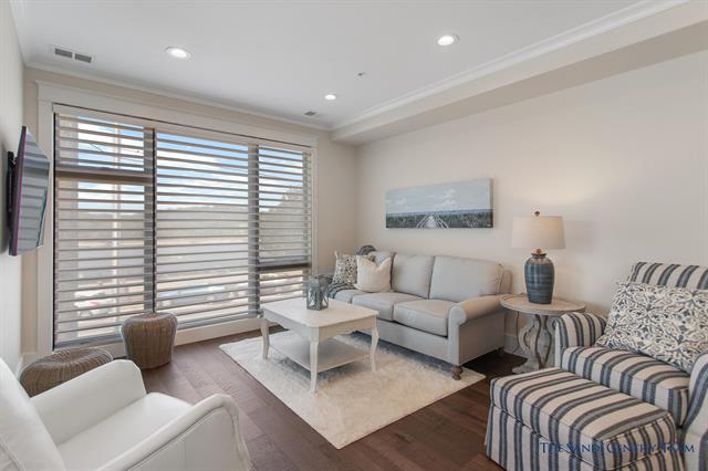 Builiding view eighteen for 218 Harbor, Grand Haven, MI. 49417