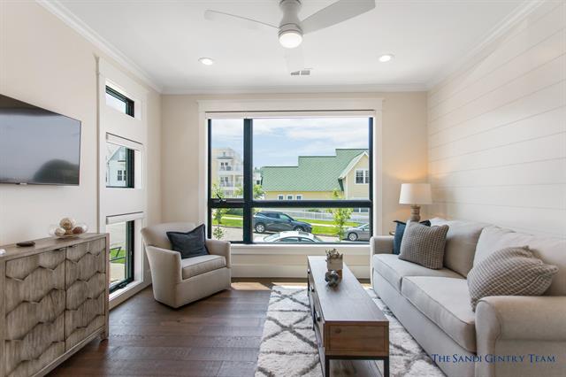 Builiding view nineteen for 218 Harbor, Grand Haven, MI. 49417