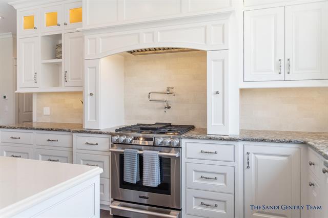 Builiding view thirteen for 218 Harbor, Grand Haven, MI. 49417