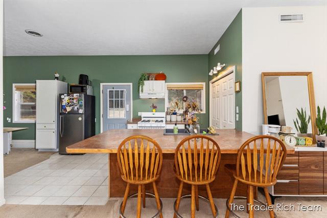 Builiding view eight for 11582 Riehl, Greenville, MI. 48838