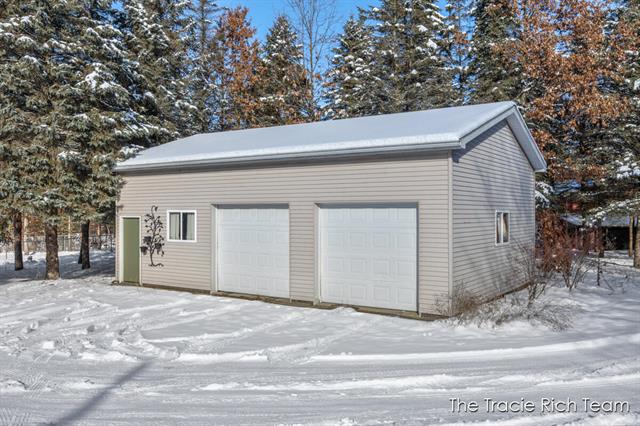 Builiding view nineteen for 11582 Riehl, Greenville, MI. 48838