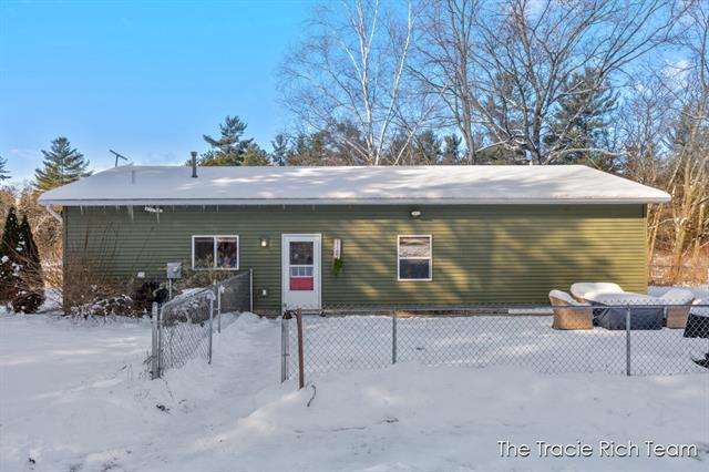 Builiding view one for 11582 Riehl, Greenville, MI. 48838