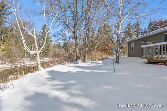 Builiding view seventeen for 11582 Riehl, Greenville, MI. 48838