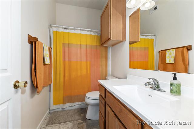 Builiding view thirteen for 11582 Riehl, Greenville, MI. 48838