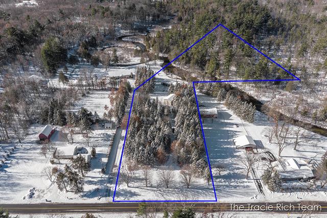 Builiding view twenty for 11582 Riehl, Greenville, MI. 48838