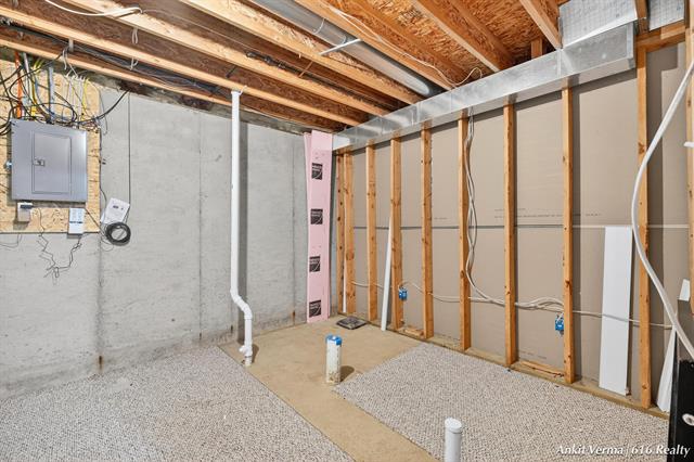 Builiding view twenty seven for 3668 Running Brook, Grand Rapids, MI. 49512