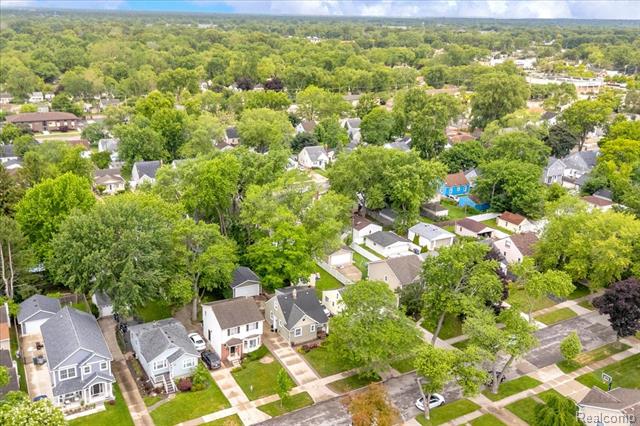 Builiding view thirty for 2957 Thomas, Berkley, MI. 48072