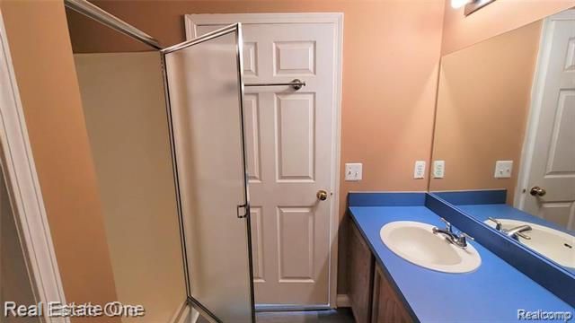 Builiding view four for 3581 Reeves, Melvindale, MI. 48122