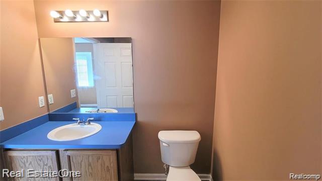 Builiding view two for 3581 Reeves, Melvindale, MI. 48122