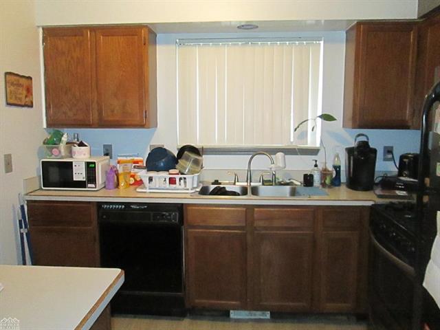 Builiding view two for 25943 New Forest Ct, New Baltimore, MI. 48051