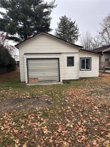 Builiding view fifteen for 216 Warren, Big Rapids, MI. 49307