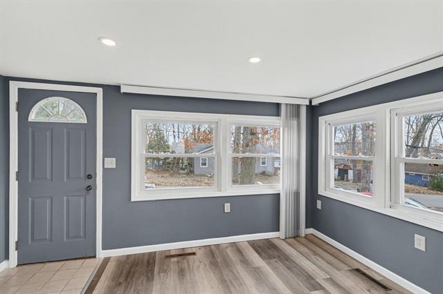 Builiding view six for 211 North Dr, Brooklyn, MI. 49230