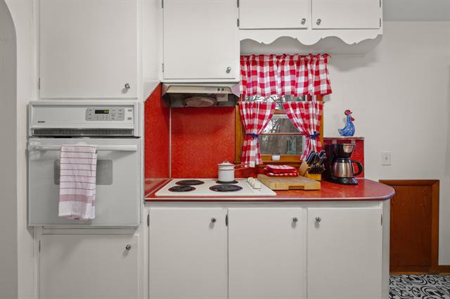 Builiding view eighteen for 5770 Us 12, Buchanan, MI. 49107