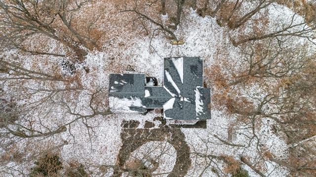 Builiding view fifty six for 5770 Us 12, Buchanan, MI. 49107