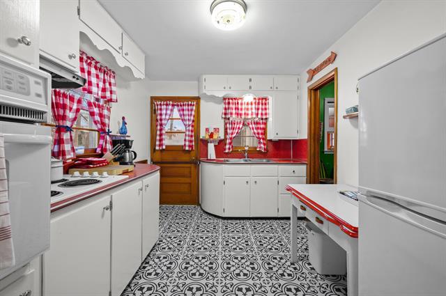 Builiding view sixteen for 5770 Us 12, Buchanan, MI. 49107