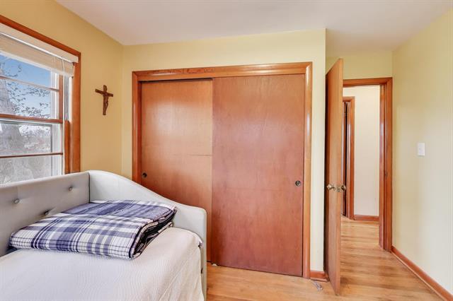 Builiding view twenty four for 5770 Us 12, Buchanan, MI. 49107