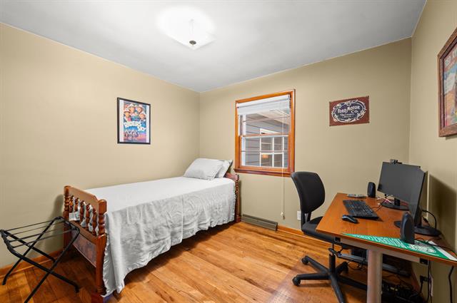 Builiding view twenty one for 5770 Us 12, Buchanan, MI. 49107