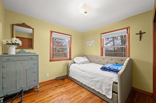 Builiding view twenty three for 5770 Us 12, Buchanan, MI. 49107