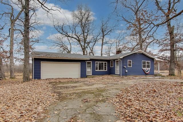 Builiding view two for 5770 Us 12, Buchanan, MI. 49107