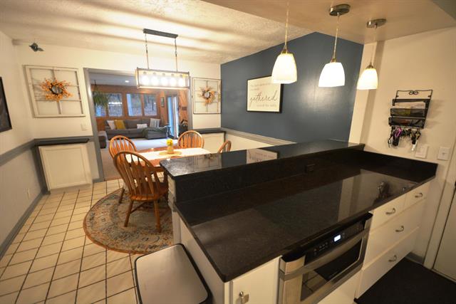 Builiding view seventeen for 70631 Sunrise, Edwardsburg, MI. 49112