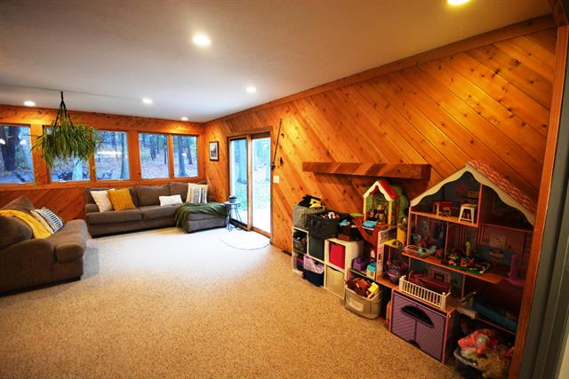 Builiding view sixteen for 70631 Sunrise, Edwardsburg, MI. 49112