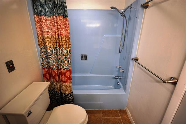 Builiding view thirty for 70631 Sunrise, Edwardsburg, MI. 49112