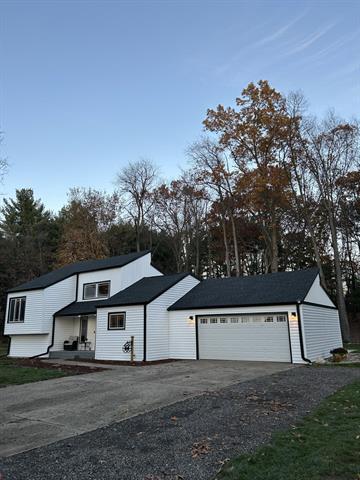 Builiding view two for 70631 Sunrise, Edwardsburg, MI. 49112