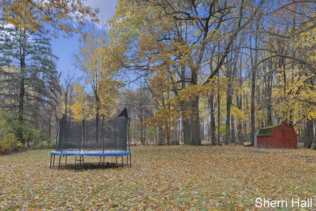 Builiding view twenty two for 11632 Woodgate, Grand Rapids, MI. 49534