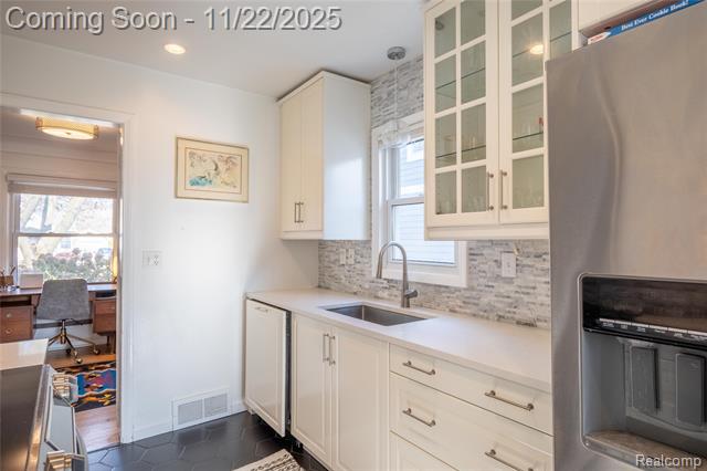 Builiding view fourteen for 1217 Mayfield, Royal Oak, MI. 48067