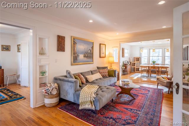 Builiding view six for 1217 Mayfield, Royal Oak, MI. 48067