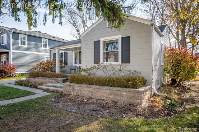 Builiding view thirty four for 1217 Mayfield, Royal Oak, MI. 48067