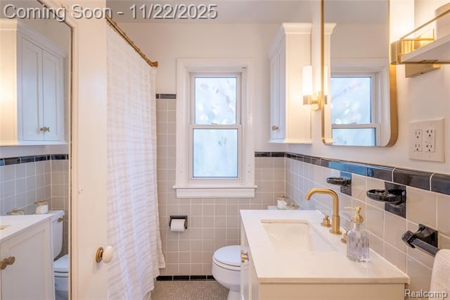 Builiding view twenty five for 1217 Mayfield, Royal Oak, MI. 48067