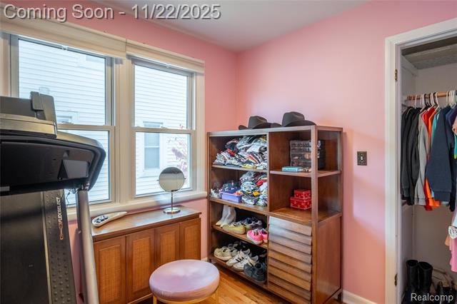 Builiding view twenty one for 1217 Mayfield, Royal Oak, MI. 48067