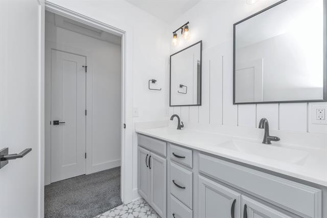 Builiding view thirty one for 2034 Sienna Street, Kalamazoo, MI. 49009