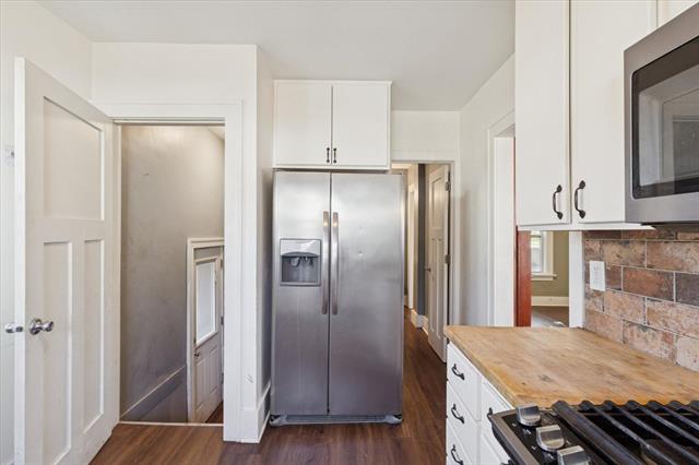 Builiding view eight for 2303 Portage, Kalamazoo, MI. 49001