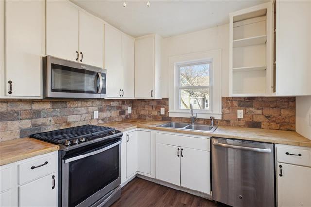 Builiding view seven for 2303 Portage, Kalamazoo, MI. 49001