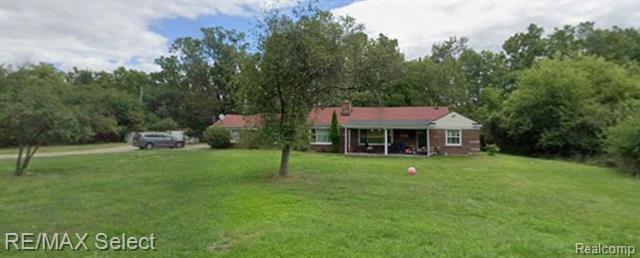 front view for 28820 Streamwood Ln, Southfield, Mi. 48034