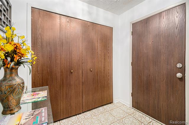 Builiding view two for 27875 Berrywood, Farmington, MI. 48334