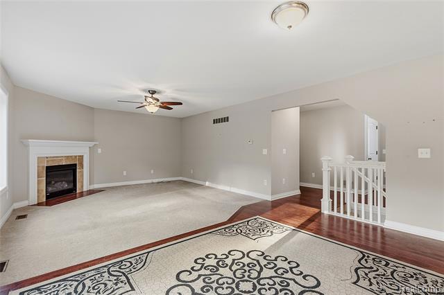 Builiding view six for 38124 Cobble Creek, Sterling Heights, MI. 48312