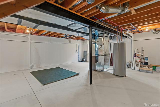 Builiding view twenty eight for 38124 Cobble Creek, Sterling Heights, MI. 48312
