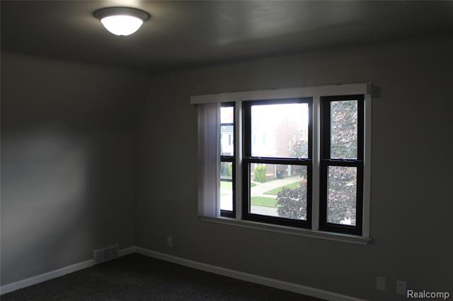 Builiding view forty nine for 5543 Balfour, Detroit, MI. 48224
