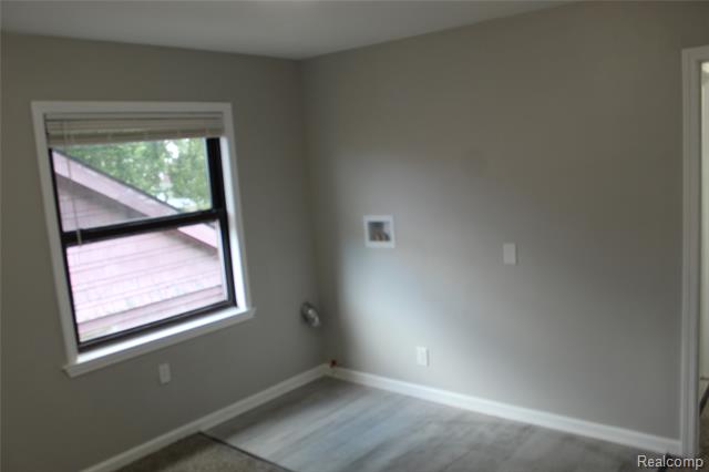 Builiding view thirty five for 5543 Balfour, Detroit, MI. 48224