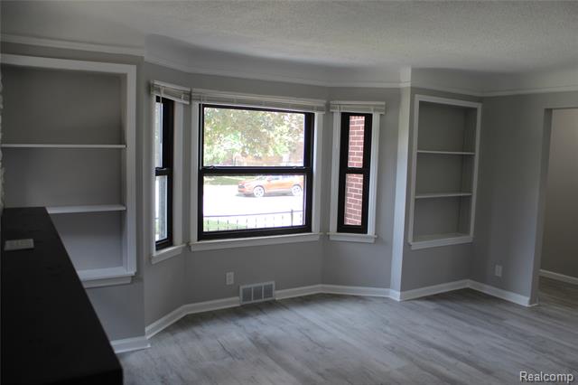 Builiding view twenty six for 5543 Balfour, Detroit, MI. 48224