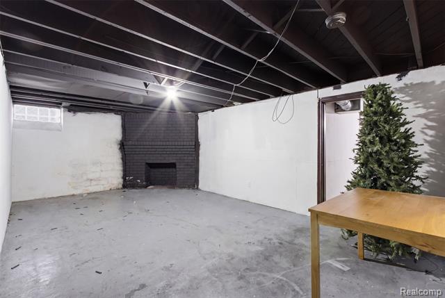 Builiding view fifteen for 5810 Bishop, Detroit, MI. 48224